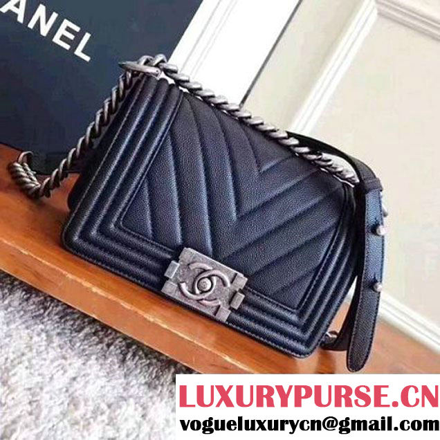 Chanel Chevron Grained Calfskin Small Boy Flap Bag Black 2017 (KN-7111031 )