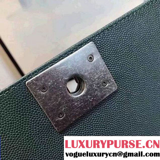 Chanel Chevron Grained Calfskin Medium Boy Flap Bag Green 2017 (KN-7111030 )