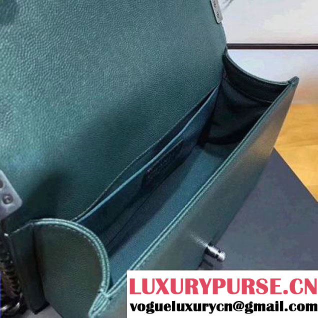 Chanel Chevron Grained Calfskin Medium Boy Flap Bag Green 2017 (KN-7111030 )