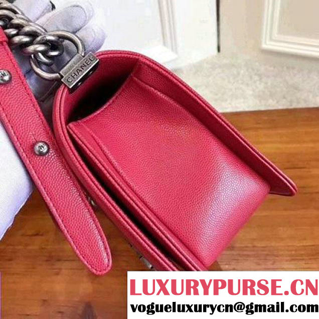 Chanel Chevron Grained Calfskin Medium Boy Flap Bag Red 2017 (KN-7111029 )