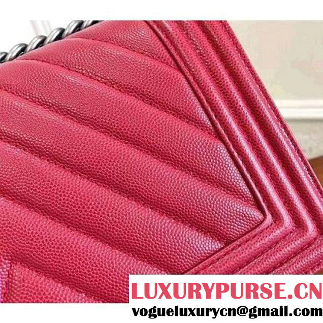 Chanel Chevron Grained Calfskin Medium Boy Flap Bag Red 2017 (KN-7111029 )