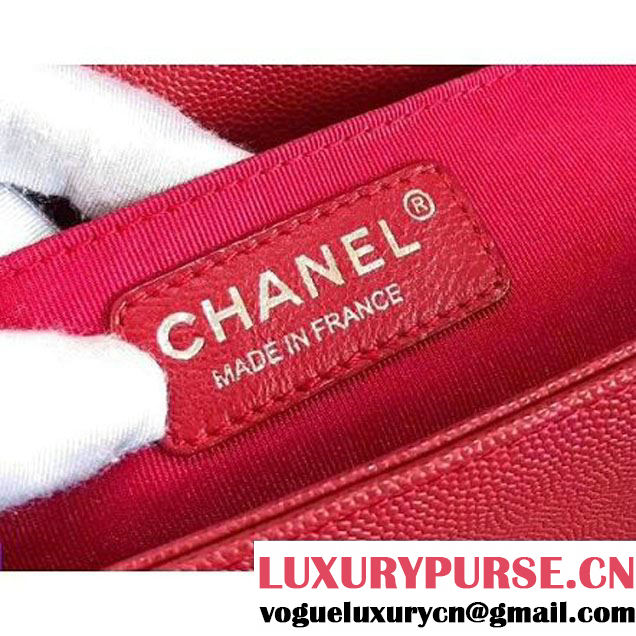 Chanel Chevron Grained Calfskin Medium Boy Flap Bag Red 2017 (KN-7111029 )