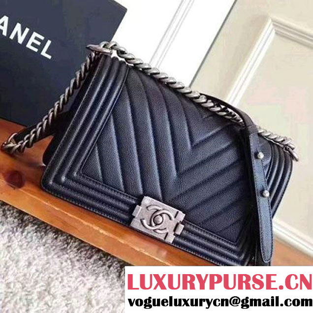 Chanel Chevron Grained Calfskin Medium Boy Flap Bag Black 2017 (KN-7111028 )