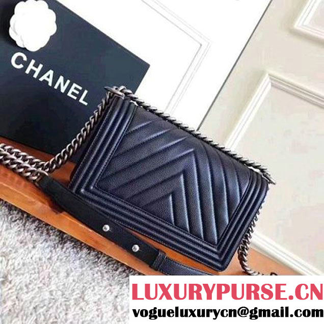 Chanel Chevron Grained Calfskin Medium Boy Flap Bag Black 2017 (KN-7111028 )