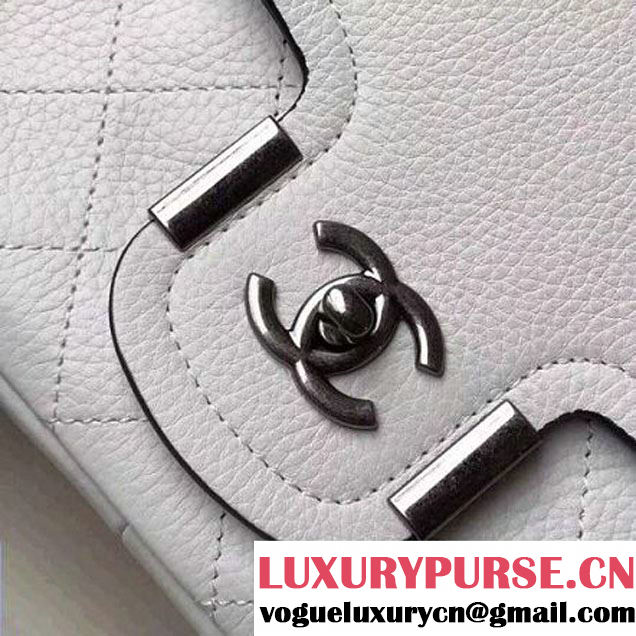 Chanel Grained Calfskin Medium Archi Chic Flap Bag White 2018 (Aged Silver Hardware) (1A111-8013101 )