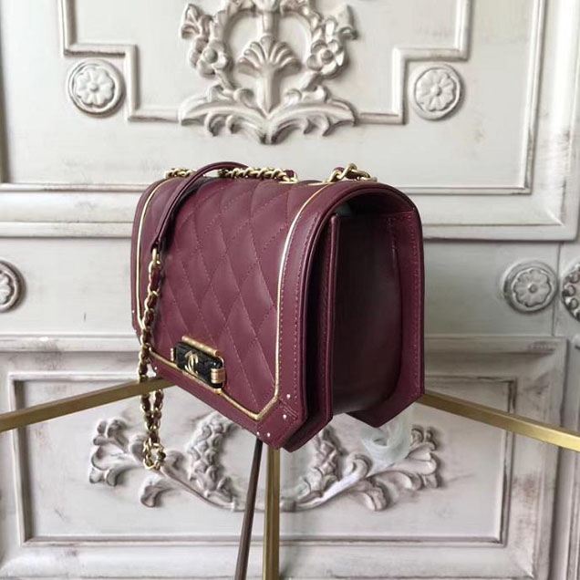 Chanel CC Clasp Small 20cm Flap Bag Lambskin Metallic Leather Satchel Bag Metiers D’Art Pre-Fall 2017 Collection Burgundy