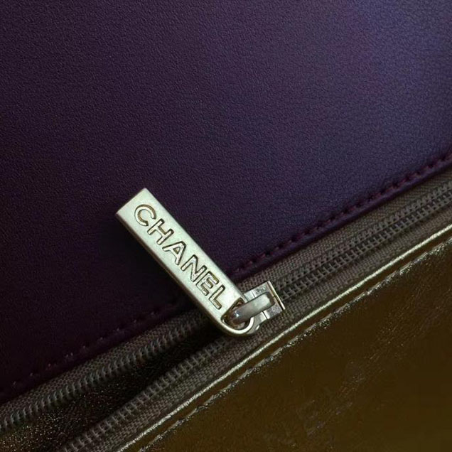 Chanel CC Clasp Small 20cm Flap Bag Lambskin Metallic Leather Satchel Bag Metiers D’Art Pre-Fall 2017 Collection Burgundy