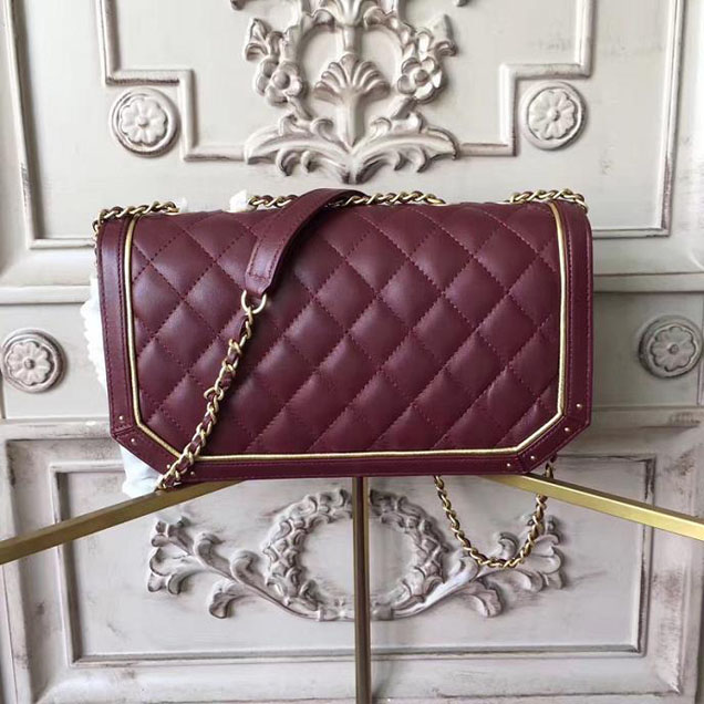 Chanel CC Clasp Medium 25cm Flap Bag Lambskin Metallic Leather Satchel Bag Metiers D’Art Pre-Fall 2017 Collection Burgundy
