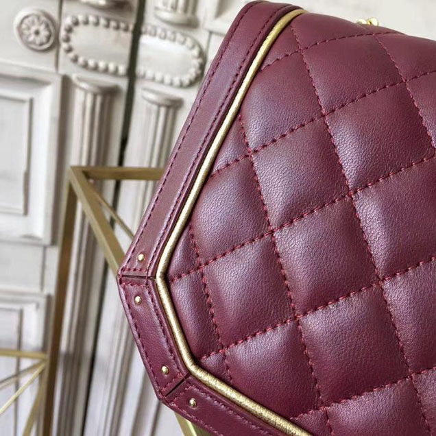 Chanel CC Clasp Medium 25cm Flap Bag Lambskin Metallic Leather Satchel Bag Metiers D’Art Pre-Fall 2017 Collection Burgundy