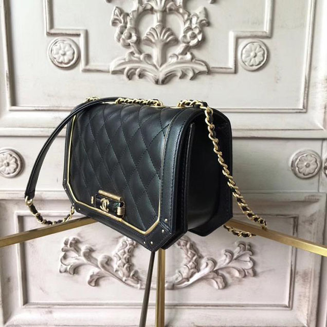 Chanel CC Clasp Small 20cm Flap Bag Lambskin Metallic Leather Satchel Bag Metiers D’Art Pre-Fall 2017 Collection Black