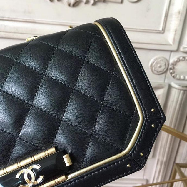 Chanel CC Clasp Small 20cm Flap Bag Lambskin Metallic Leather Satchel Bag Metiers D’Art Pre-Fall 2017 Collection Black
