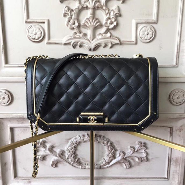 Chanel CC Clasp Medium 25cm Flap Bag Lambskin Metallic Leather Satchel Bag Metiers D’Art Pre-Fall 2017 Collection Black