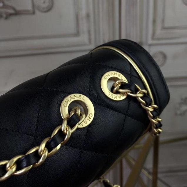 Chanel CC Clasp Medium 25cm Flap Bag Lambskin Metallic Leather Satchel Bag Metiers D’Art Pre-Fall 2017 Collection Black