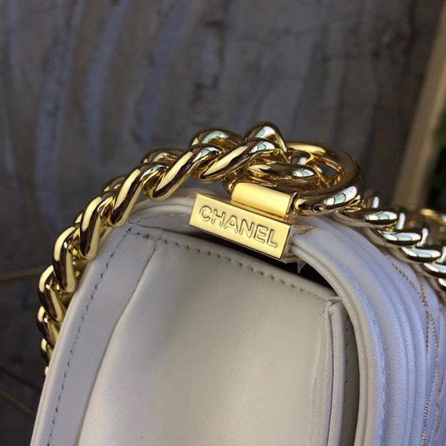 Chanel Chain Quilted Iconic Boy Bag 25cm Lambskin Leather Pre-Fall 2017 Collection White