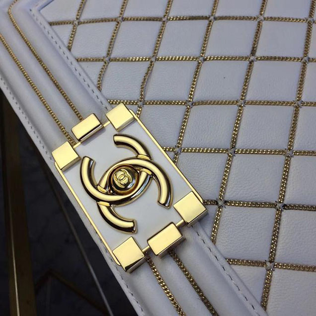 Chanel Chain Quilted Iconic Boy Bag 25cm Lambskin Leather Pre-Fall 2017 Collection White