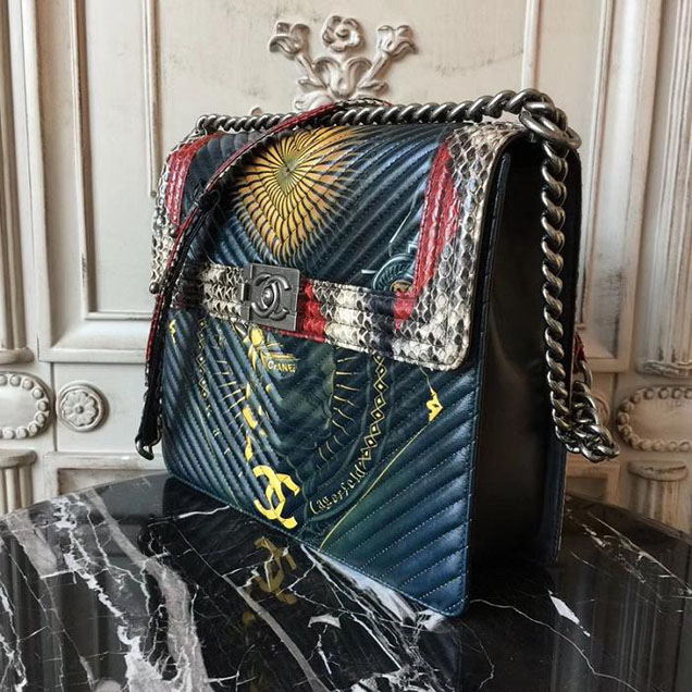 Chanel Flap Shoulder Chevron Bag 28cm Python Lambskin Leather Fall Winter 2017 Act 2 Collection Black