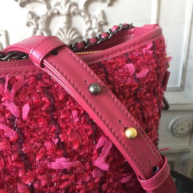 Chanel Tweed Gabrielle Hobo 28cm Bag Lambskin Leather Metiers D’Art Pre-Fall 2017 Collection Red