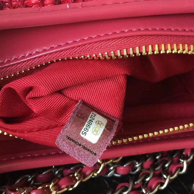 Chanel Tweed Gabrielle Hobo 20cm Bag Lambskin Leather Metiers D’Art Pre-Fall 2017 Collection Red