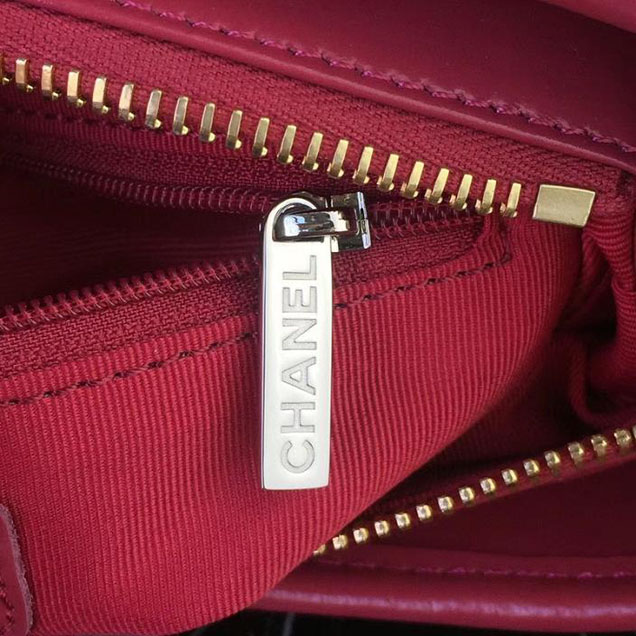 Chanel Tweed Gabrielle Hobo 20cm Bag Lambskin Leather Metiers D’Art Pre-Fall 2017 Collection Red