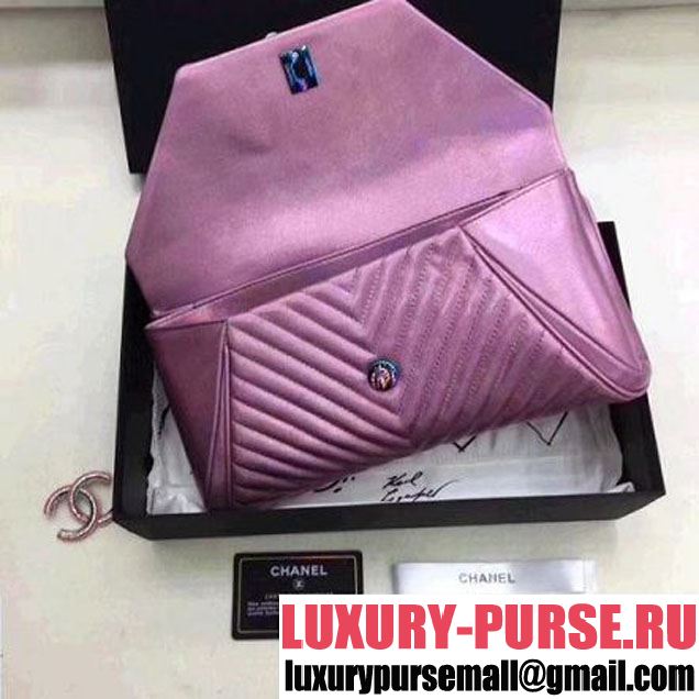 Chanel Chevron Iridescent Lambskin Clutch Bag A98558 Purple (Iridescent Metal) (ZMD-8031220 )