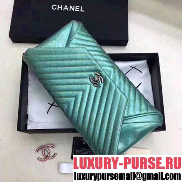 Chanel Chevron Iridescent Lambskin Clutch Bag A98558 Green (Aged Silver Metal) (ZMD-8031218 )