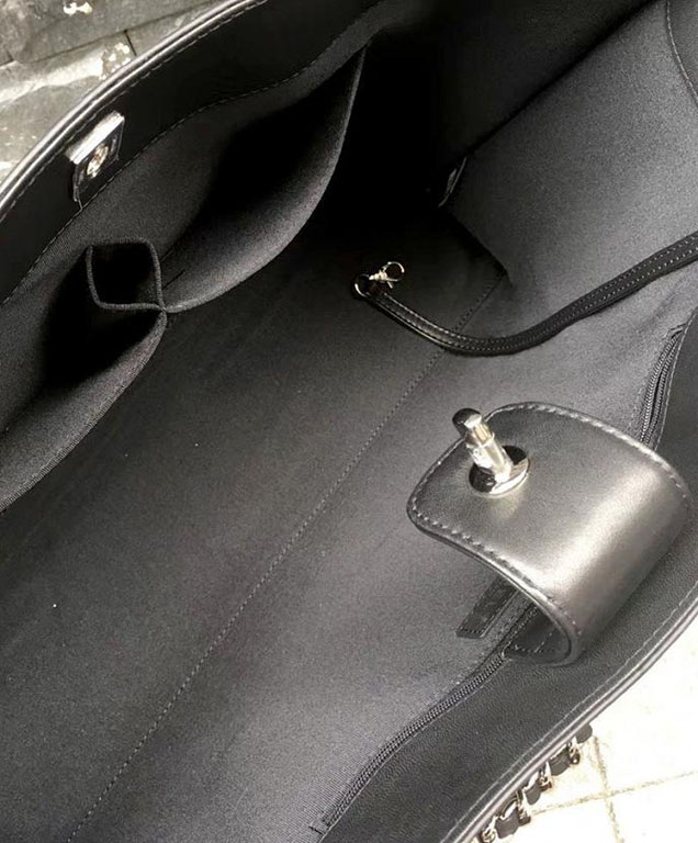 Chanel Tote Bag Black