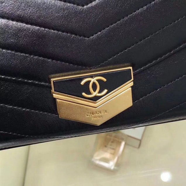 Chanel Chevron Calfskin Small Flap Bag A57491 Black 2018 Collection
