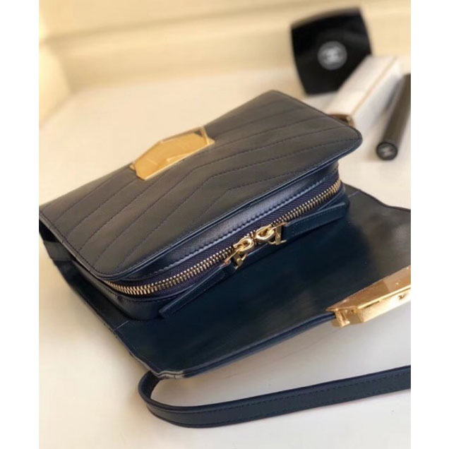 Chanel Chevron Calfskin Gold-Tone Metal Mini Flap Bag A57490 Navy Blue 2018
