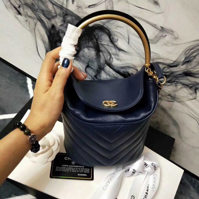 Chanel Chevron Lambskin Handle with Chic Bucket Bag A57861 Blue 2018 Collection