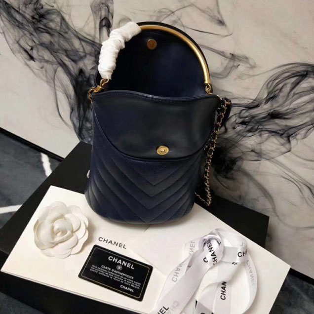 Chanel Chevron Lambskin Handle with Chic Bucket Bag A57861 Blue 2018 Collection