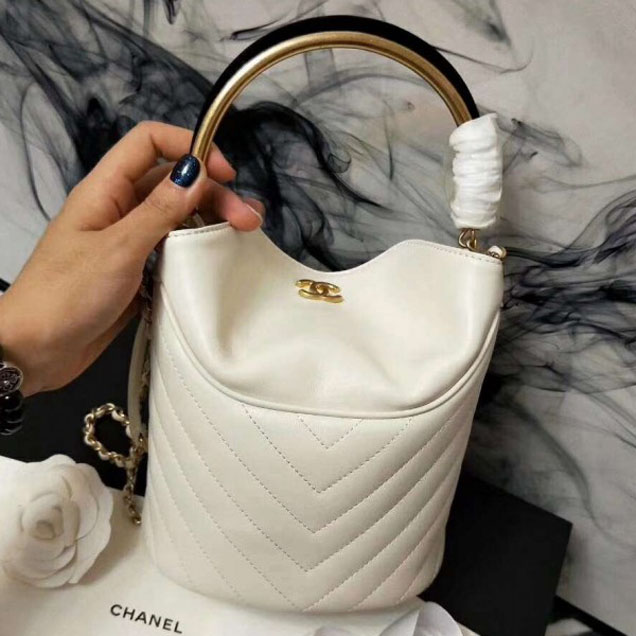 Chanel Chevron Lambskin Handle with Chic Bucket Bag A57861 White 2018 Collection