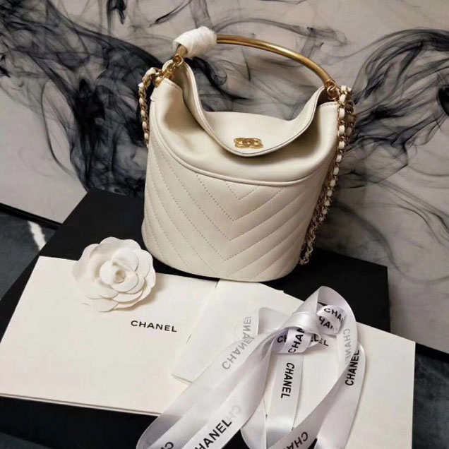 Chanel Chevron Lambskin Handle with Chic Bucket Bag A57861 White 2018 Collection