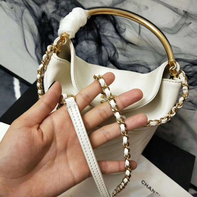 Chanel Chevron Lambskin Handle with Chic Bucket Bag A57861 White 2018 Collection