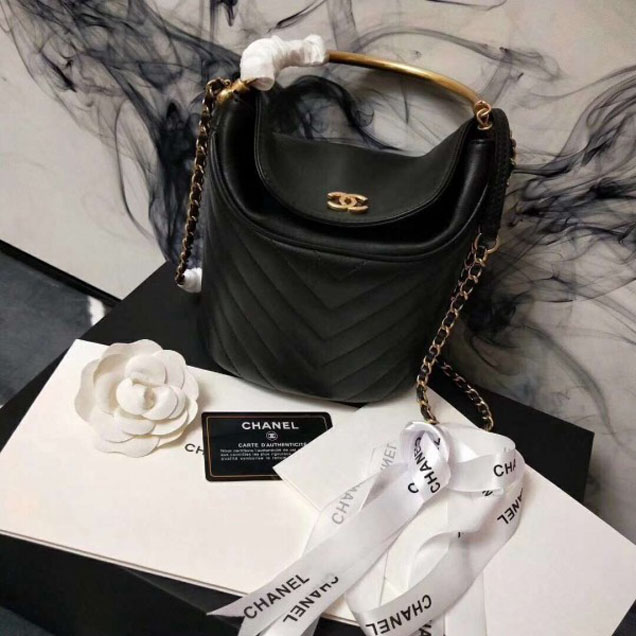 Chanel Chevron Lambskin Handle with Chic Bucket Bag A57861 Black 2018 Collection