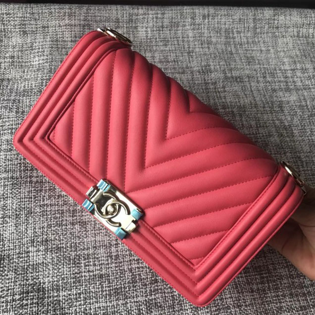 Chanel Shine Gold Hardware Boy Chevron Flap Medium Bag Dark Pink