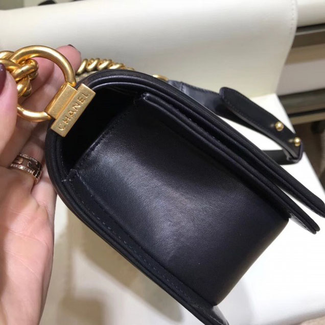 Chanel Lizard Pattern Boy Flap Shoulder Medium Bag Black