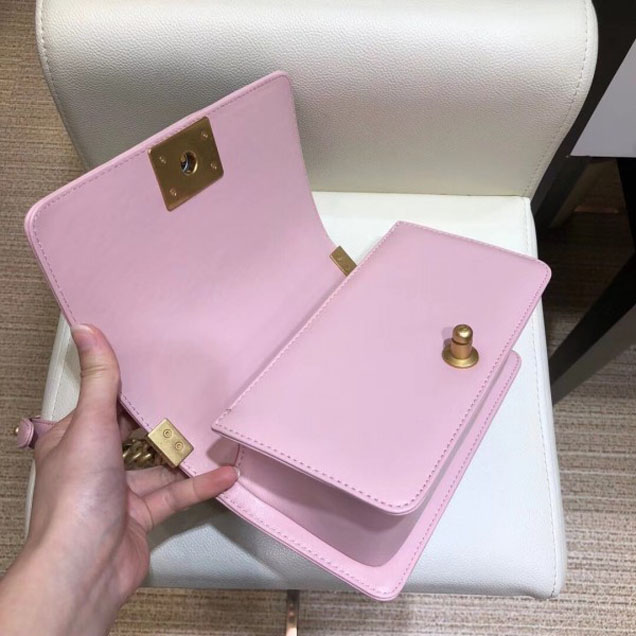 Chanel Lizard Pattern Boy Flap Shoulder Small Bag Pink