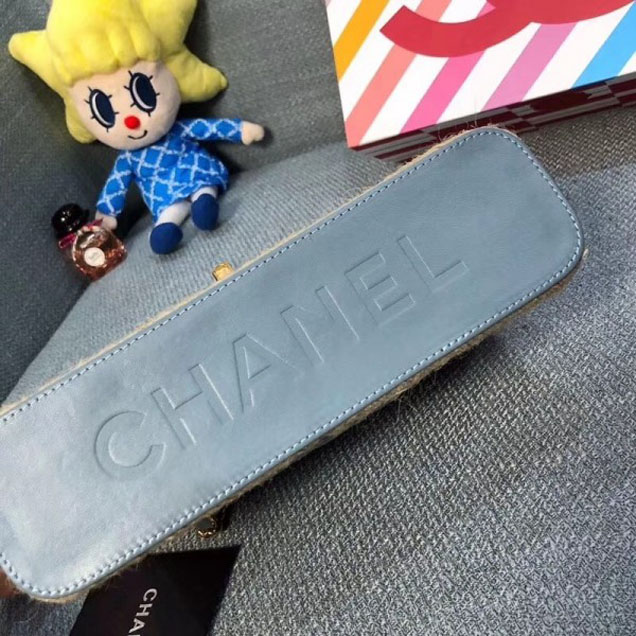 Chanel Tweed and Woven Straw Classic Flap Bag Gray 2018