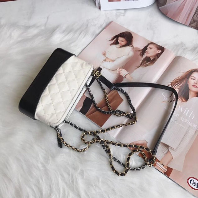 Chanel Gabrielle Clutch With Chain Bag A94505 White/Black 2018