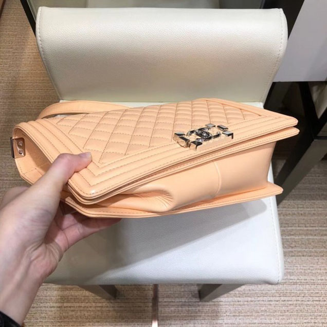 Chanel New Medium Metallic Crumpled Waxy Leather Resin Boy Flap Shoulder Bag Apricot