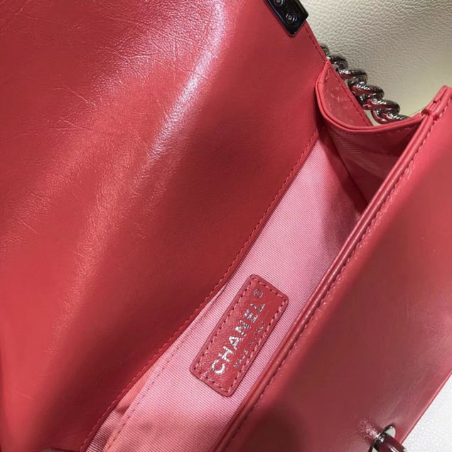 Chanel Medium Metallic Crumpled Waxy Leather Resin Boy Flap Shoulder Bag Dark Pink