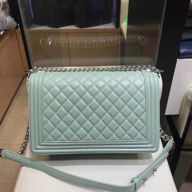 Chanel New Medium Metallic Crumpled Waxy Leather Resin Boy Flap Shoulder Bag Light Green