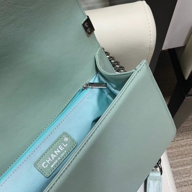 Chanel New Medium Metallic Crumpled Waxy Leather Resin Boy Flap Shoulder Bag Light Green