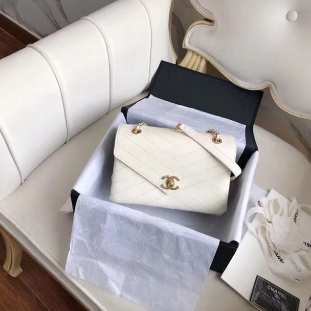 Chanel Chevron Chic Lambskin Gold-tone Metal Small Flap Bag A57431 White 2018