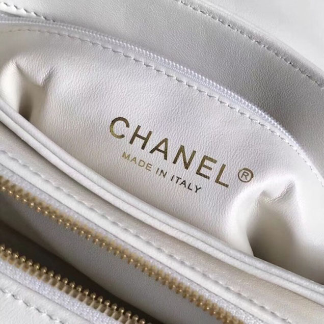 Chanel Chevron Chic Lambskin Gold-tone Metal Small Flap Bag A57431 White 2018