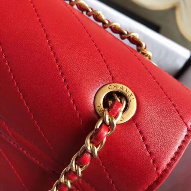Chanel Chevron Chic Lambskin Gold-tone Metal Small Flap Bag A57431 Red 2018