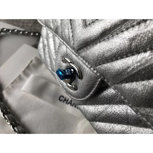 Chanel Crumpled Calfskin Chevron Classic Flap Mini Bag Silver 2018