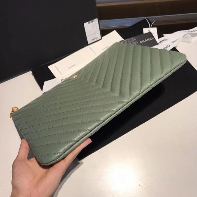 Chanel Caviar Leather Owl Charms Chevron Pouch Clutch Large Bag A82545 Green 2018