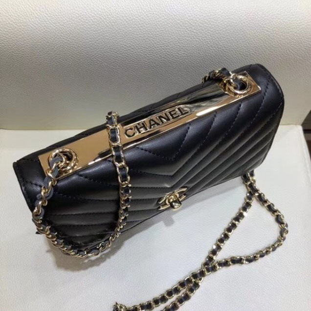 Chanel Lambskin Chevron Trendy CC Wallet On Chain WOC Bag A84456 Black 2018