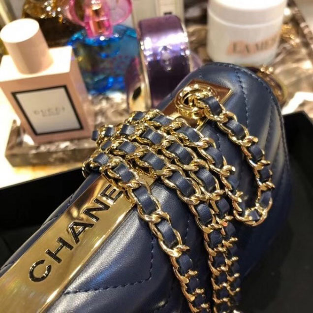 Chanel Lambskin Chevron Trendy CC Wallet On Chain WOC Bag A84456 Dark Blue 2018